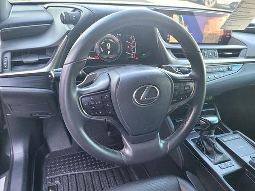 Caviar 2021 Lexus ES 300h Premium