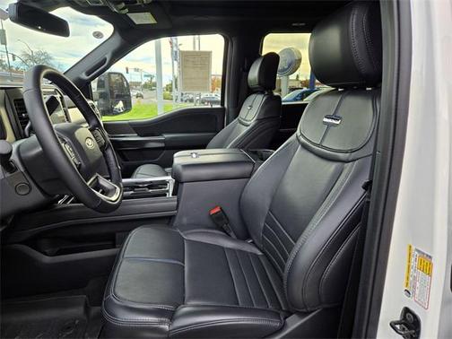 2025 Ford F-250 Platinum