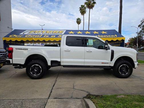 2025 Ford F-250 Platinum