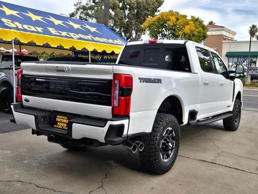 2025 Ford F-250 Platinum