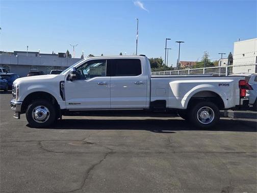 2025 Ford F-350 Lariat