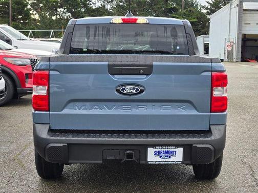 Azure Gray Metallic Tri-Coat 2026 Ford Maverick XLT