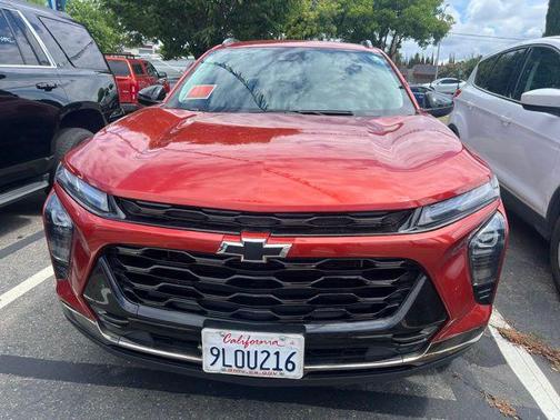 Cayenne Orange Metallic 2024 Chevrolet Trax FWD ACTIV
