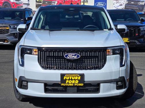 2026 Ford Maverick Lobo Standard