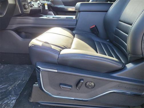 2025 Ford F-250 Platinum