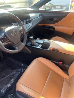 2022 Lexus ES 350 Premium