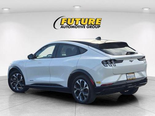 2022 Ford Mustang Mach-E Premium