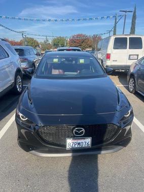 2022 Mazda Mazda3 FWD w/Premium Package