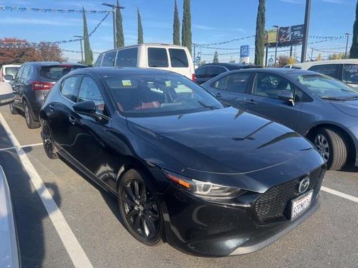 2022 Mazda Mazda3 FWD w/Premium Package