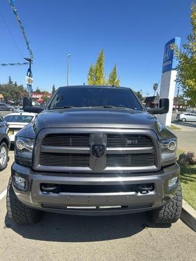 2017 RAM 2500 Laramie Crew Cab 4x4 6'4' Box