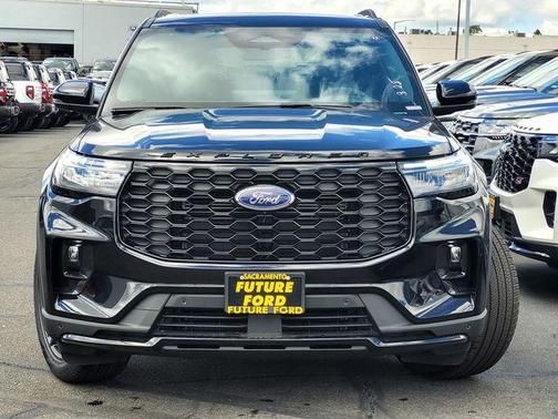 Agate Black Metallic 2026 Ford Explorer ST-Line