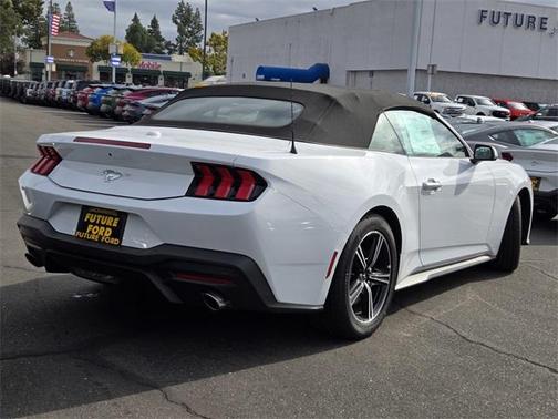 2025 Ford Mustang EcoBoost