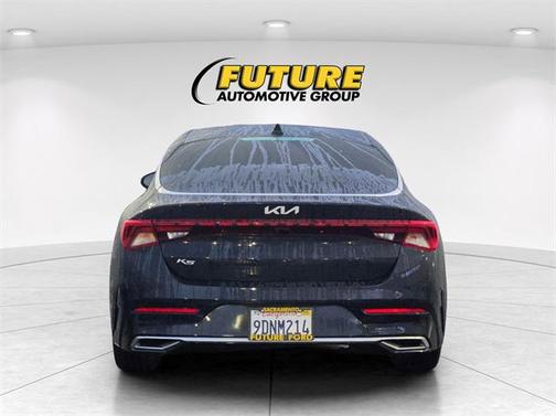 2022 Kia K5 EX