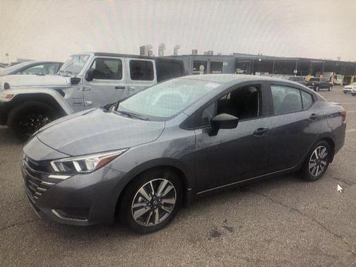 2023 Nissan Versa 1.6 S