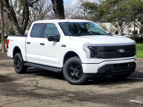 2025 Ford F-150 Lightning XLT