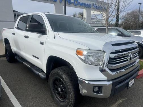 2016 Toyota Tundra SR5