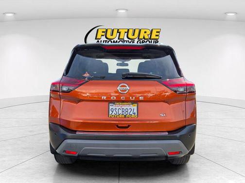 2021 Nissan Rogue SL