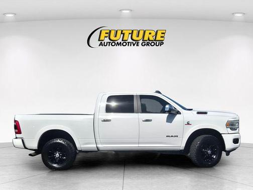 Bright White Clearcoat 2020 RAM 2500 Laramie Crew Cab 4x4 6'4' Box