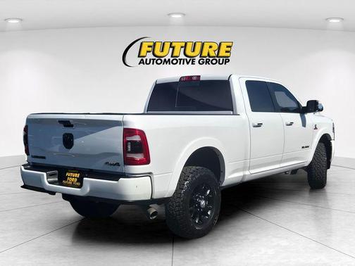 Bright White Clearcoat 2020 RAM 2500 Laramie Crew Cab 4x4 6'4' Box