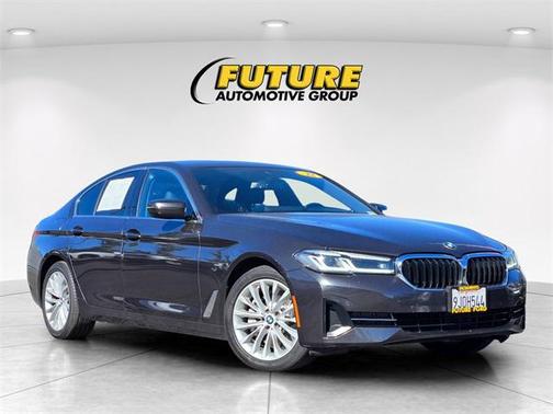 2022 BMW 530 i