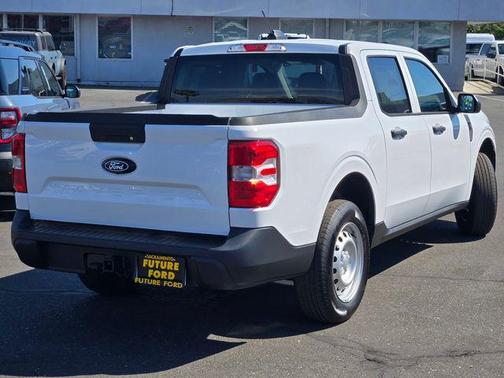 Oxford White 2026 Ford Maverick XL
