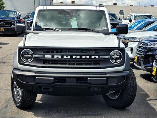 Oxford White 2026 Ford Bronco Big Bend