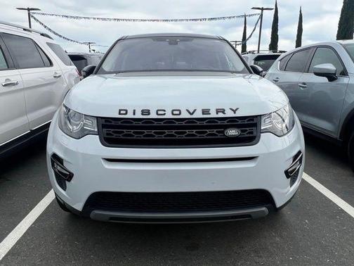 Yulong White Metallic 2017 Land Rover Discovery Sport HSE