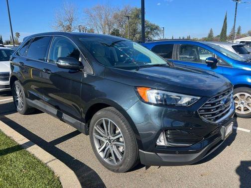 2023 Ford Edge Titanium
