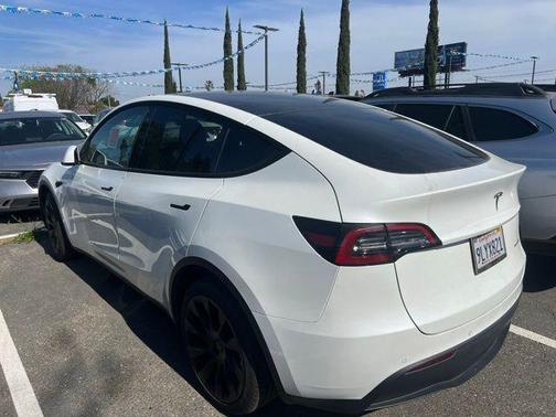 2021 Tesla Model Y Long Range Dual Motor All-Wheel Drive