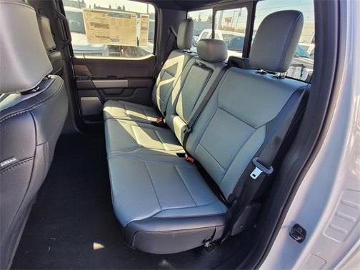 2025 Ford F-150 Lightning LARIAT