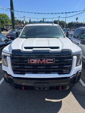 Summit White 2024 GMC Sierra 2500 AT4X