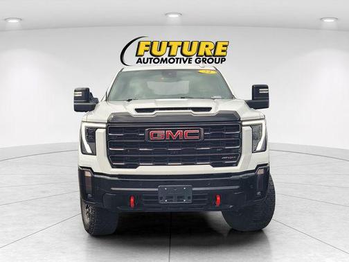 Summit White 2024 GMC Sierra 2500 AT4X