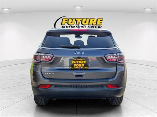 2023 Jeep Compass Sport