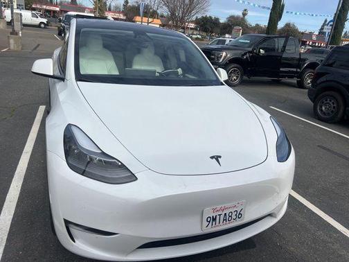 2024 Tesla Model Y Performance Dual Motor All-Wheel Drive