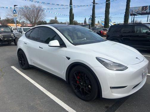 2024 Tesla Model Y Performance Dual Motor All-Wheel Drive