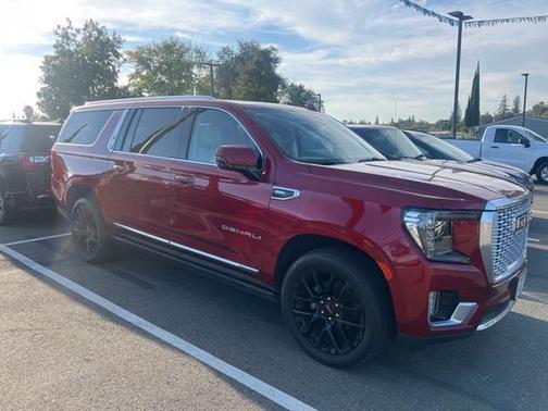 2023 GMC Yukon XL Denali