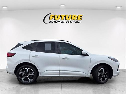 2023 Ford Escape ST-Line Elite