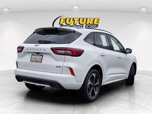 2023 Ford Escape ST-Line Elite