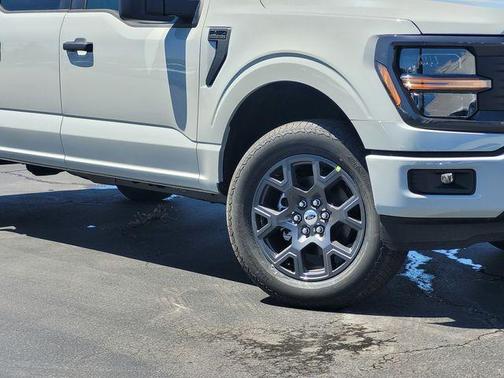 Avalanche 2026 Ford F-150 STX