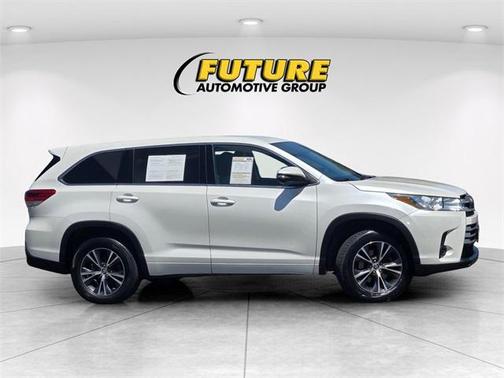 2018 Toyota Highlander LE