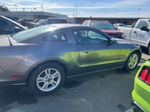 2014 Ford Mustang V6
