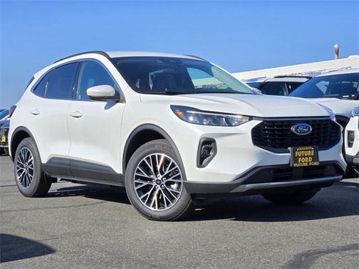 2025 Ford Escape PHEV SE