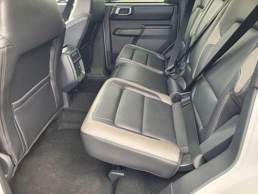 Avalanche Gray 2026 Ford Bronco Outer Banks