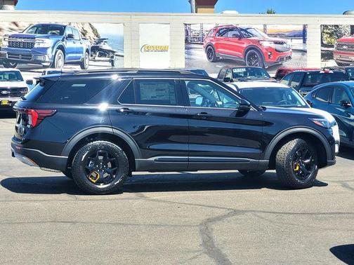 Agate Black Metallic 2026 Ford Explorer Tremor