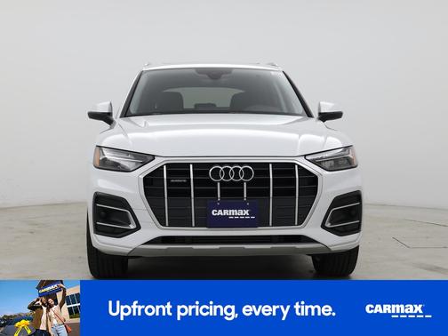 White 2024 Audi Q5 Premium
