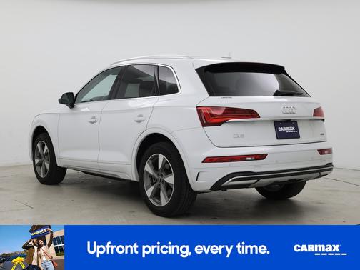 White 2024 Audi Q5 Premium