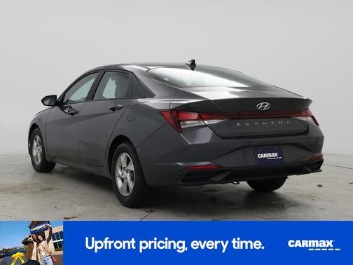 2023 Hyundai ELANTRA SE