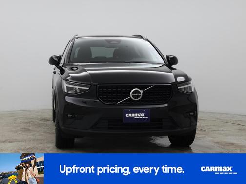 Black 2023 Volvo XC40 B5 Plus Dark Theme