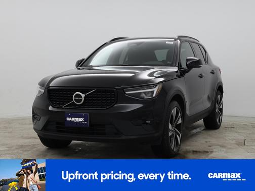 Black 2023 Volvo XC40 B5 Plus Dark Theme