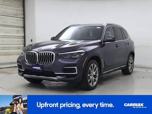 Blue 2022 BMW X5 xDrive40i